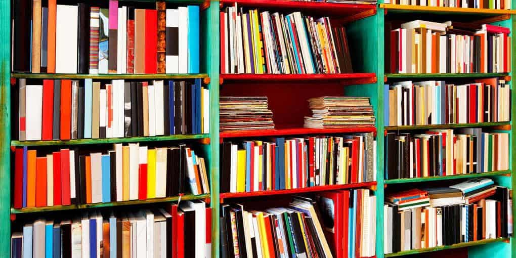 how to store books in a storage unit