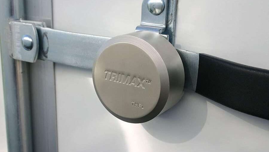 puck lock for trailer